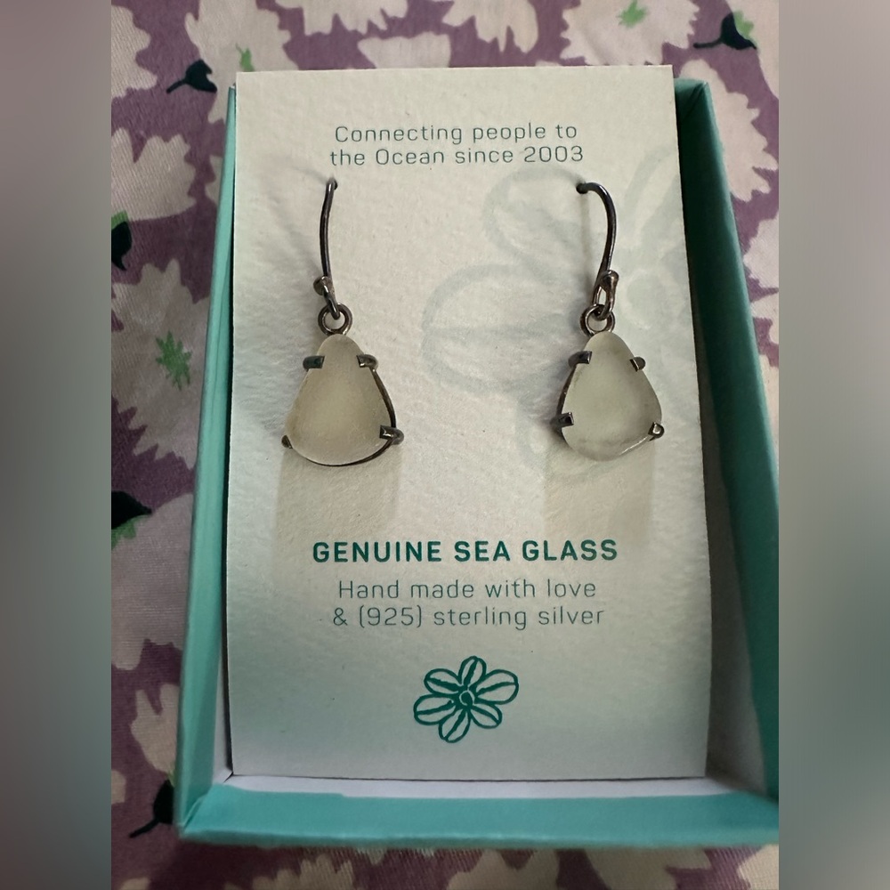 Sea glass earrings - Picture 2 of 5